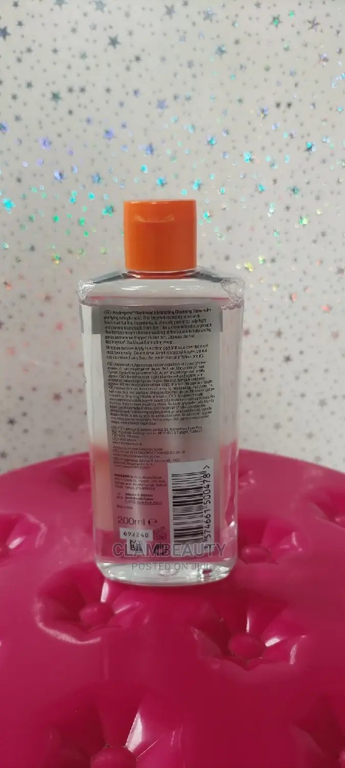 Neutrogena Blackhead Eliminating Cleansing Toner