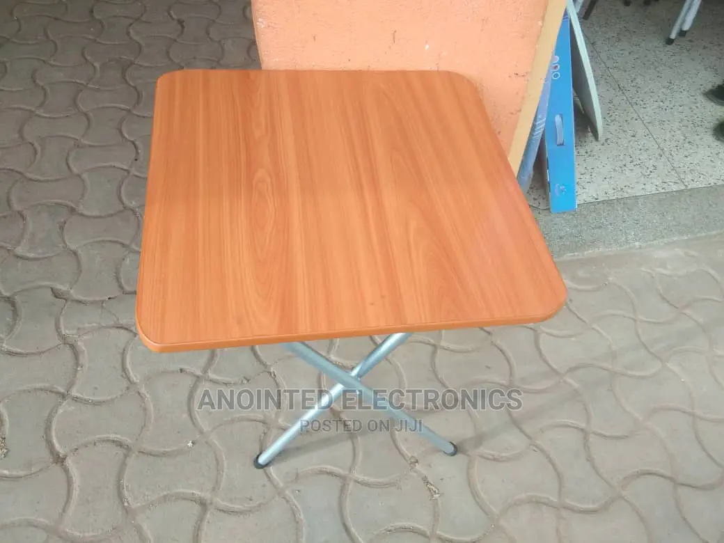 Foldable Reading Table