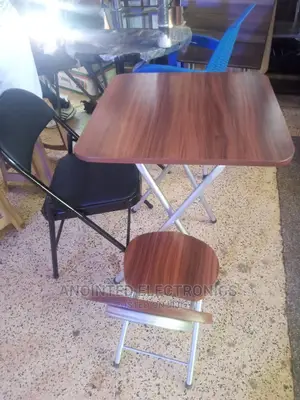 Foldable Reading Table
