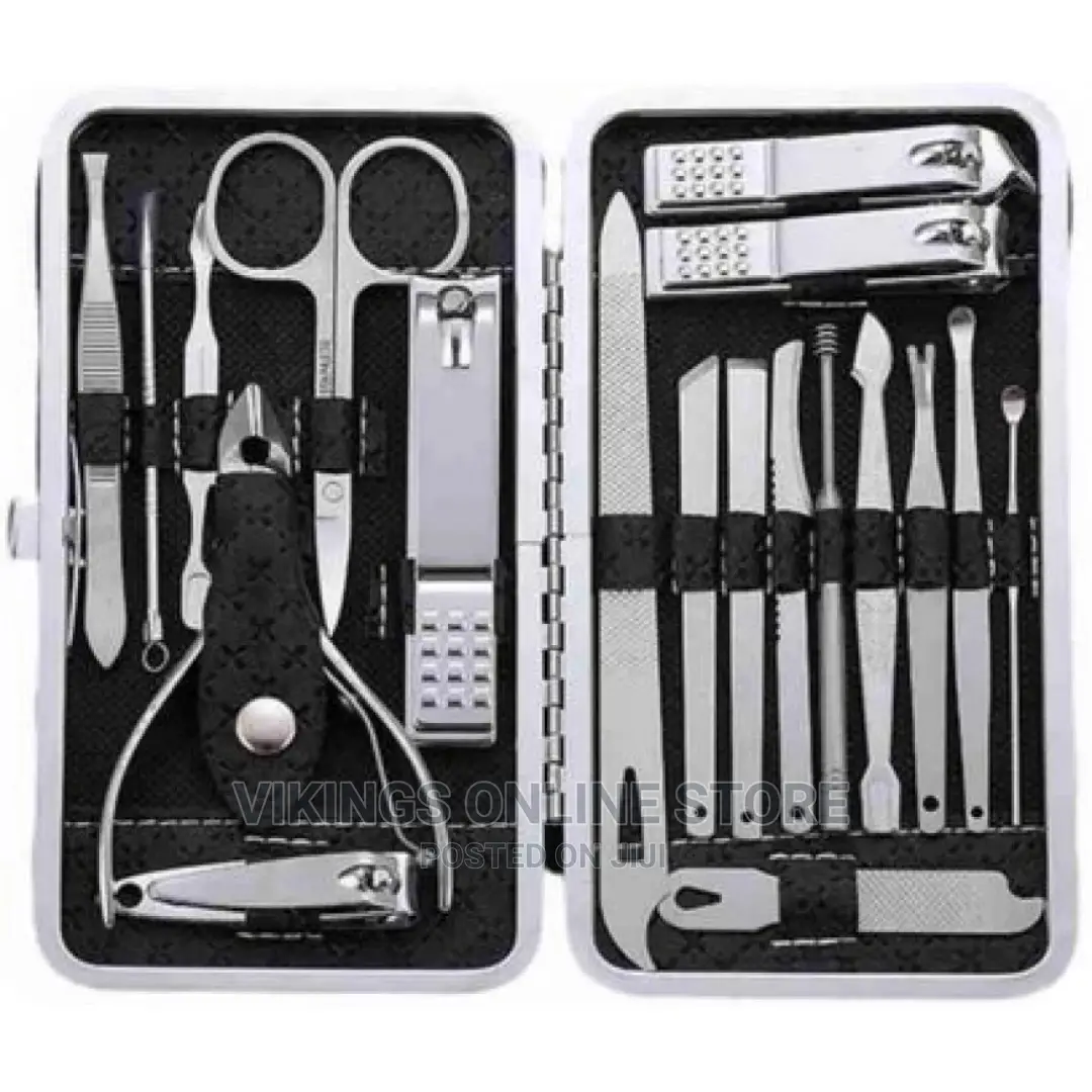 19pc Manicure and Pedicure Set- Multicolor