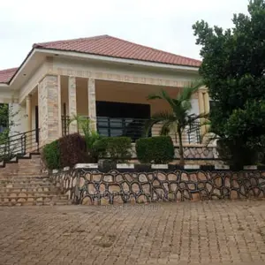 3bdrm Bungalow in Budo Heights, Division A for sale
