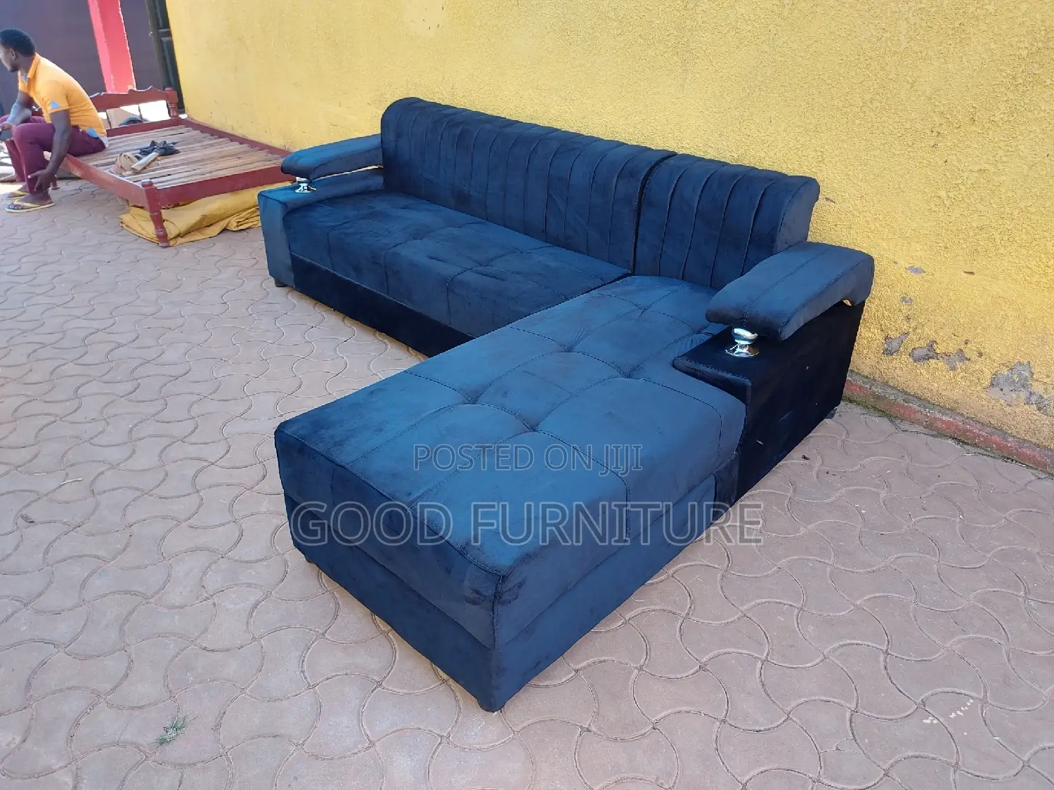 Amazing and Spacious L-Sofa Set