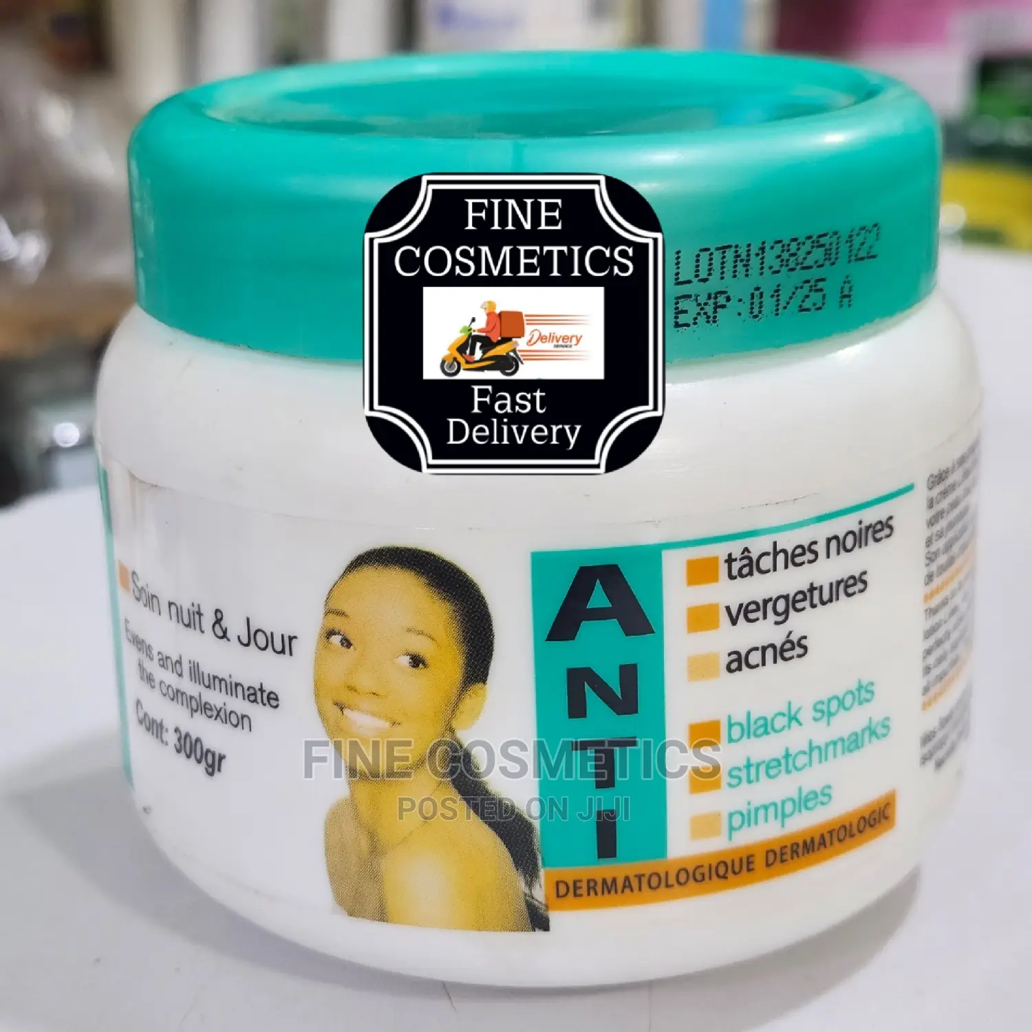 Lilies Naturel Day and Night Lightening Body Cream Big 300ml