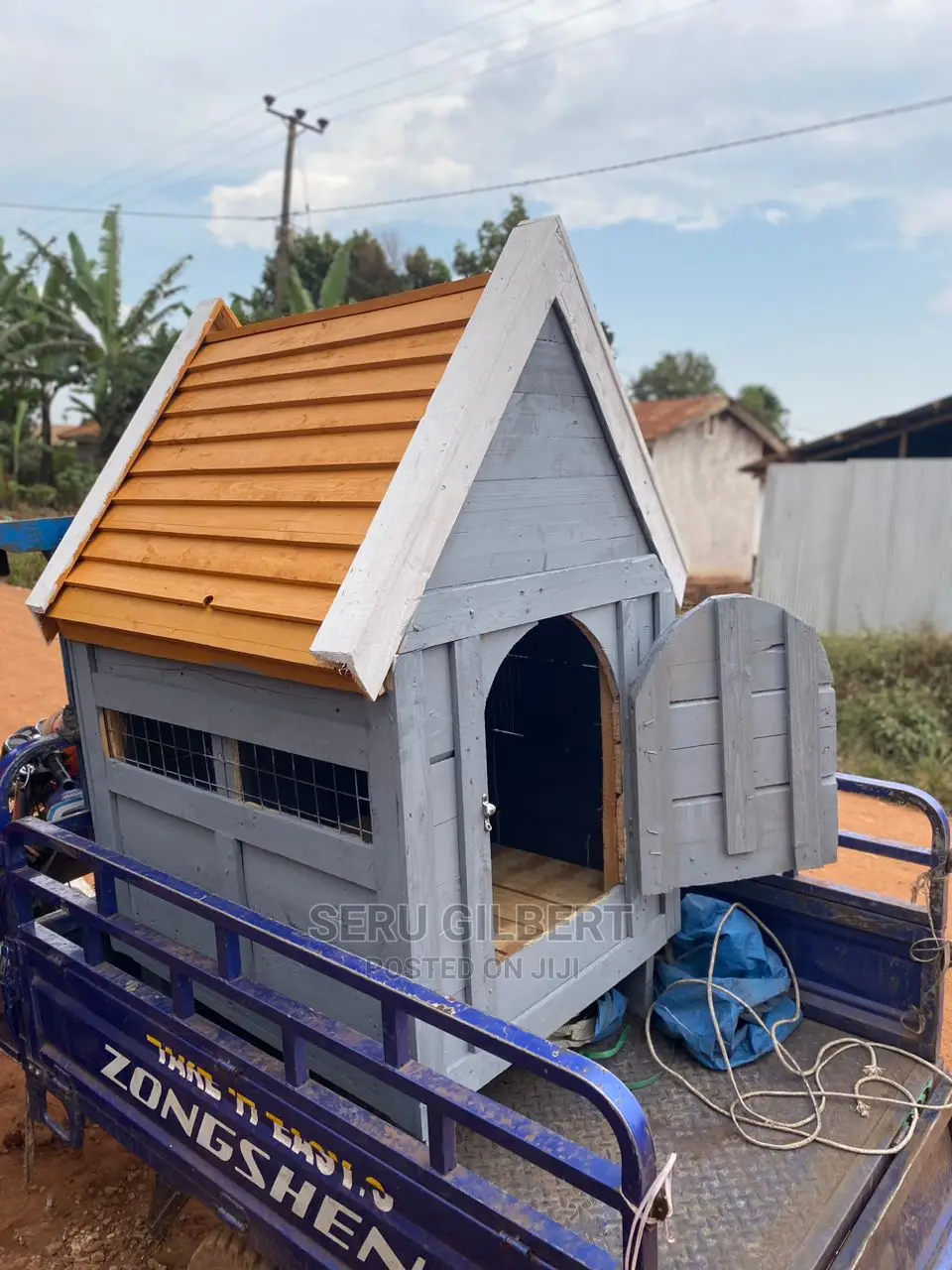Tutu Dog House