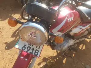 TVS HLX 125 2022 Red