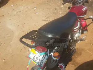 TVS HLX 125 2022 Red