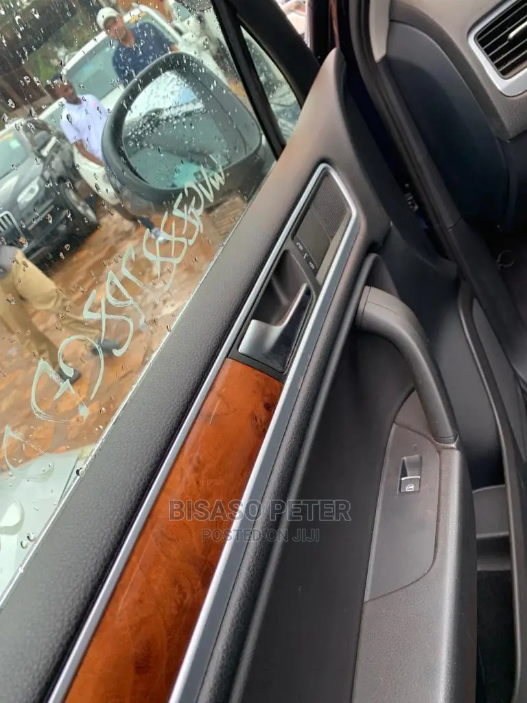 Volkswagen Touareg VR6 Sport 2012 Blue