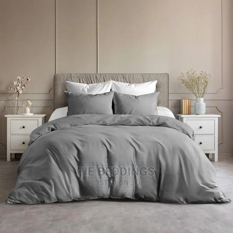 Grey and White 6x6 Duvet Cover