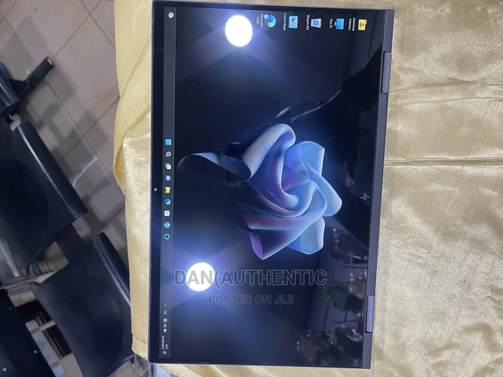 New Laptop HP Envy 15 8GB AMD Ryzen 5 SSD 256GB