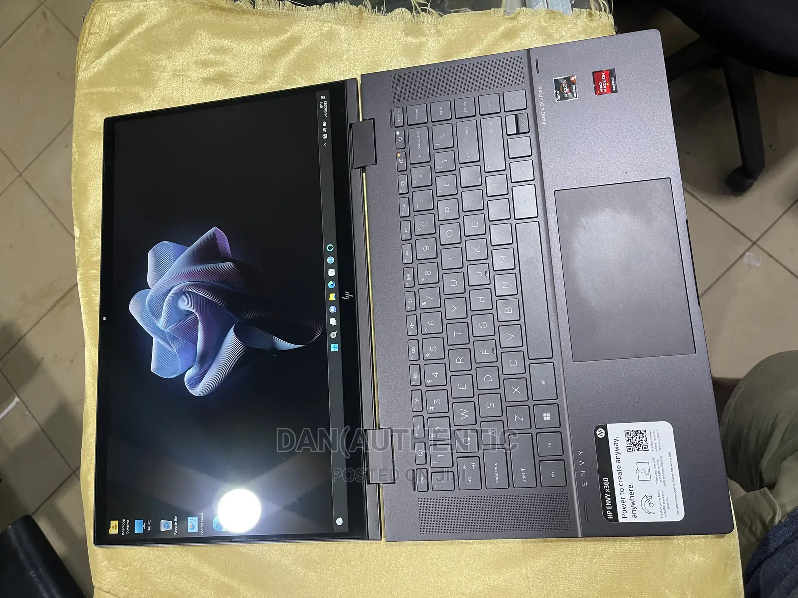 New Laptop HP Envy 15 8GB AMD Ryzen 5 SSD 256GB