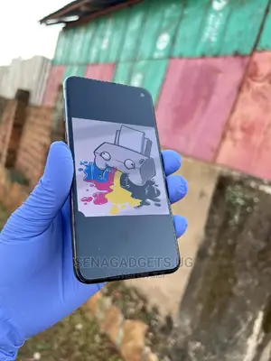 Samsung Galaxy S10e 128 GB Black