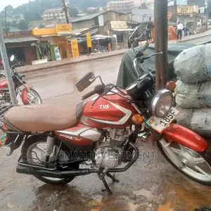 TVS HLX 125 2021 Red