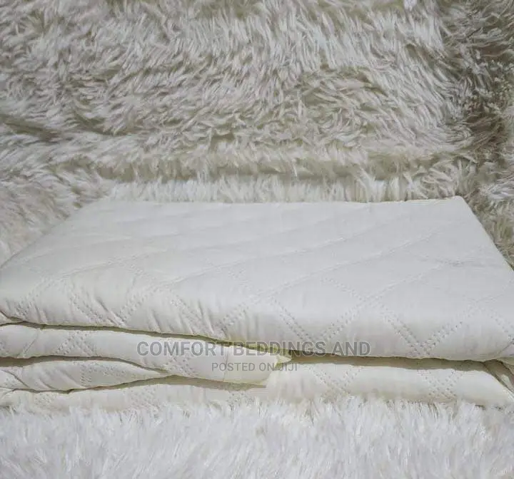 Waterproof Mattress Protector 5*6, 6 6 Cream