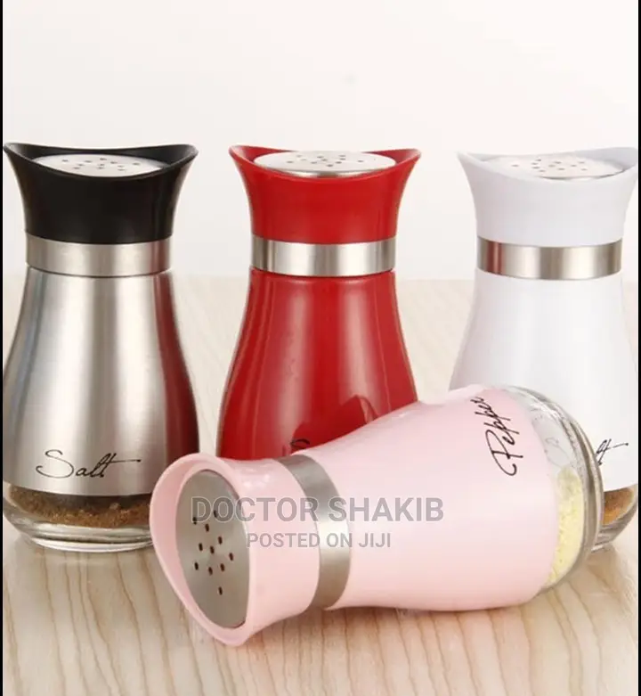 1pc Kitchen Household Pepper Condiment Spice Salt Container