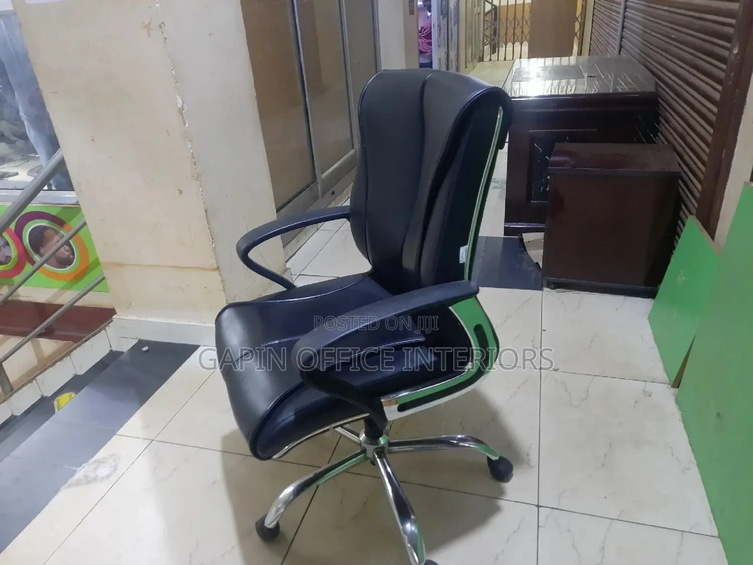 Adjustable Office Chair for Sell