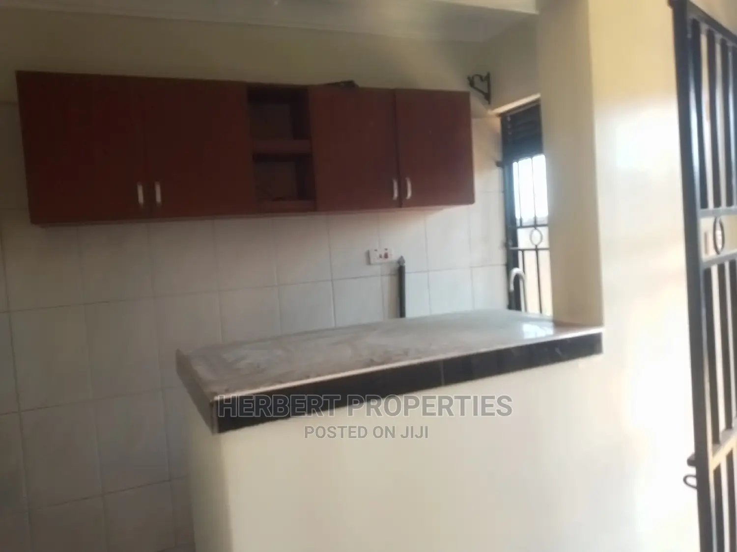 1bdrm House in Double, Division A for rent