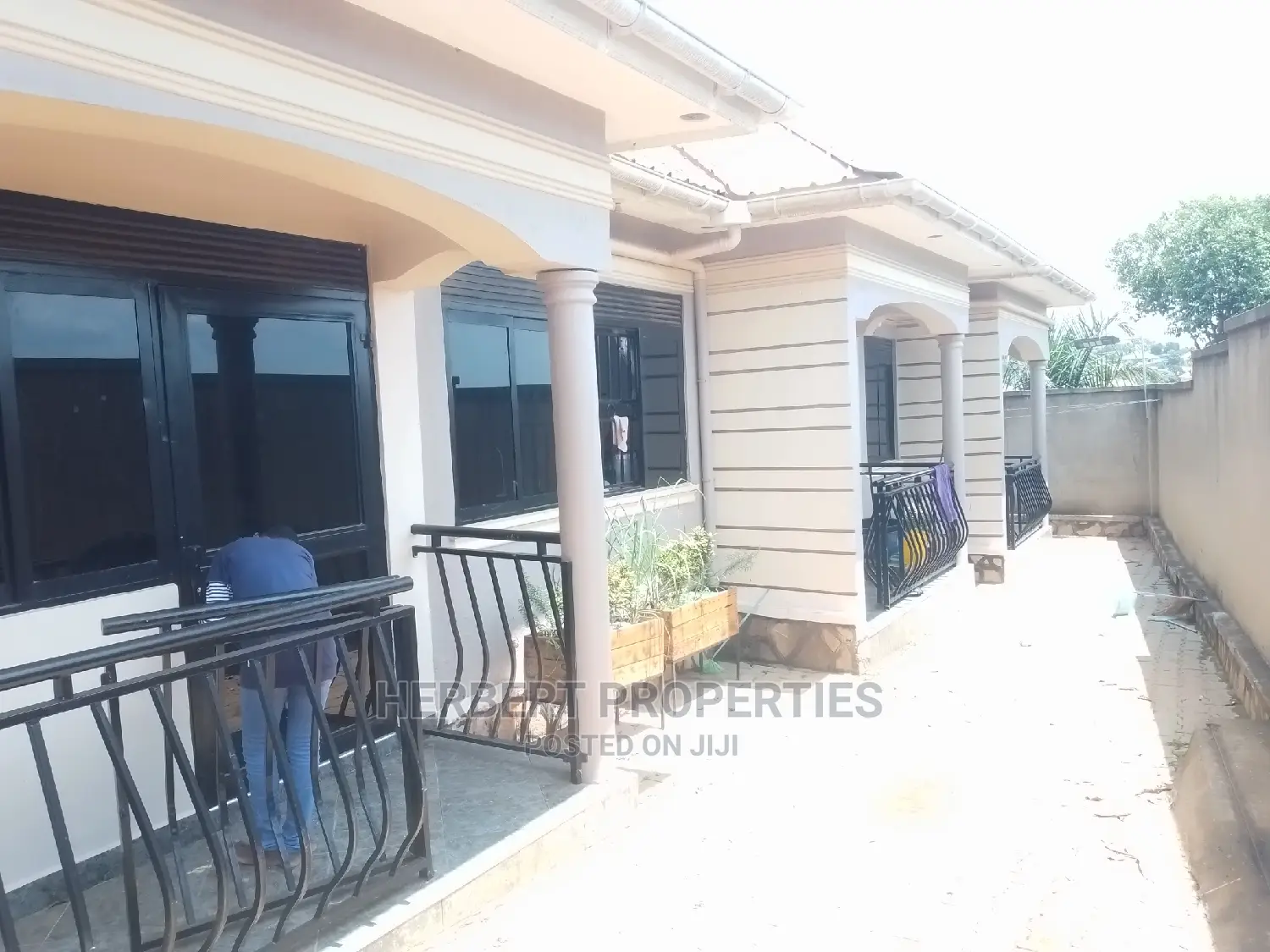1bdrm House in Double, Division A for rent