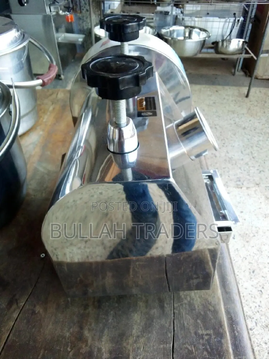 Manual Sugarcane Juice Extractor Machine