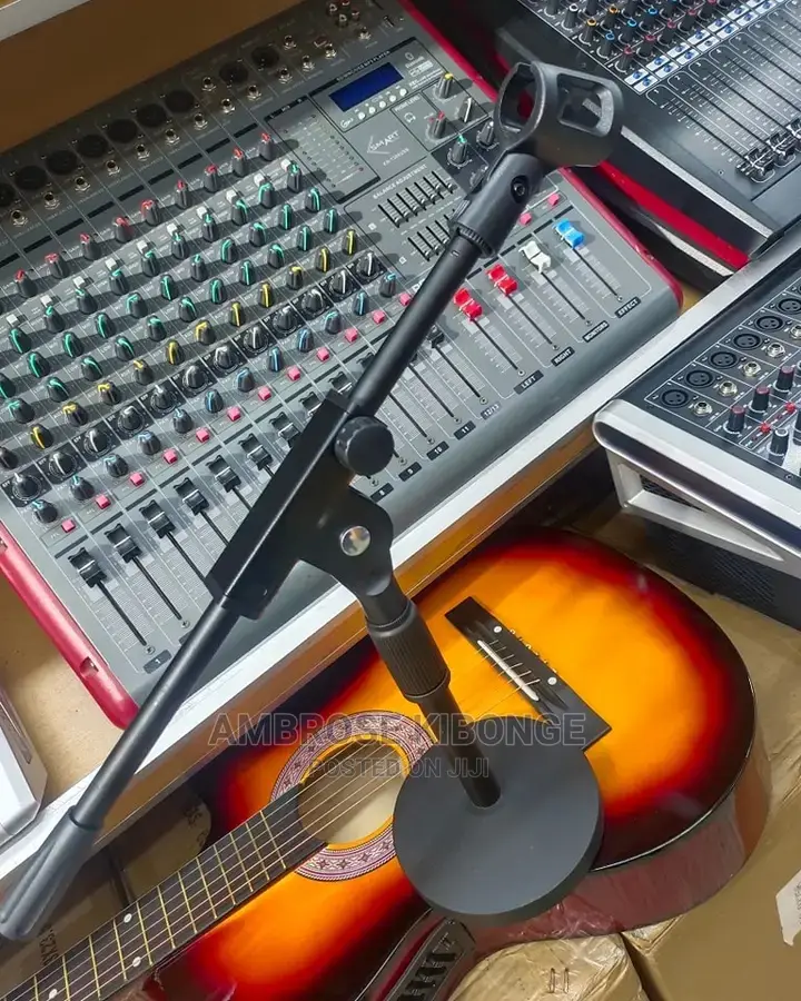 Portable Adjustable Metallic Bottom Desk Microphone Stand.