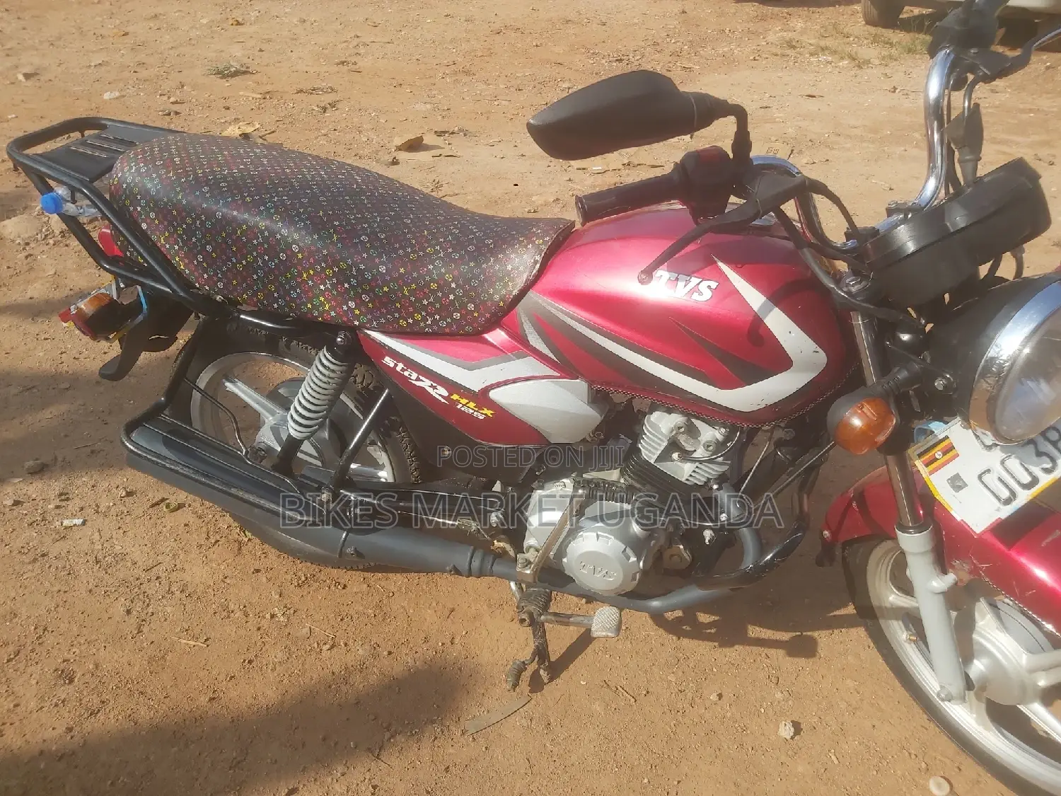 TVS HLX 125 2022 Red