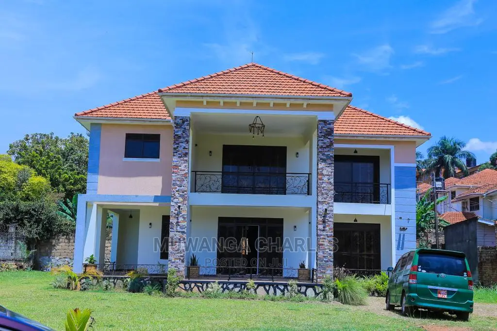 6bdrm Duplex in Fs Properties Ltd, Central Division for sale
