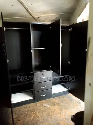 Triple Door Wardrobe 5*6feet- Black