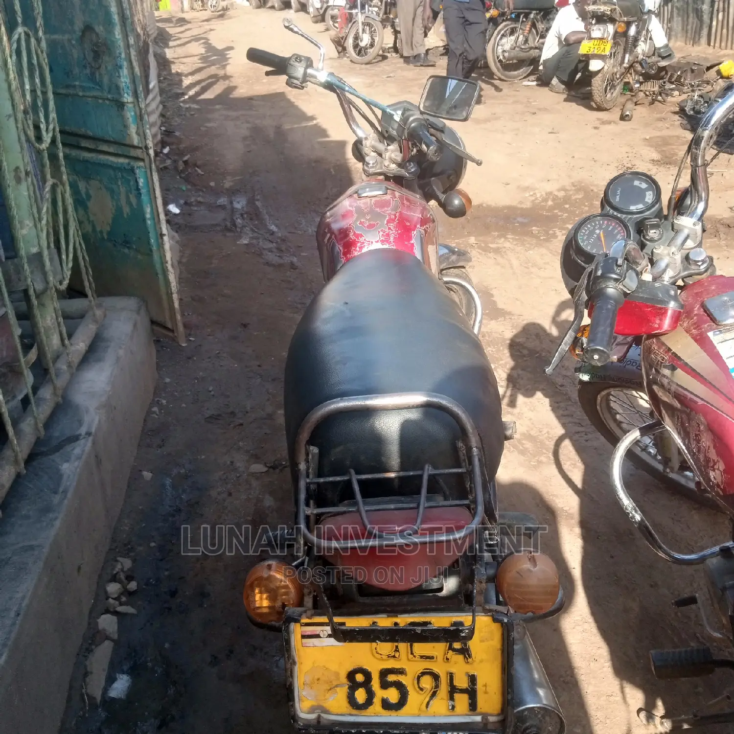 Bajaj Boxer 100 2020 Red