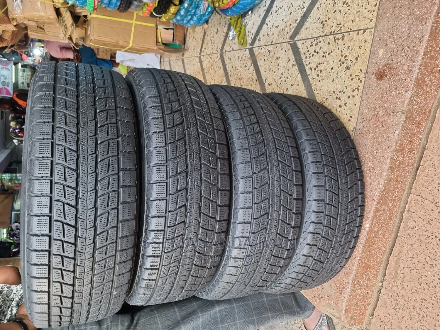 Harrier Vanguard and Others Cars Used Tyre