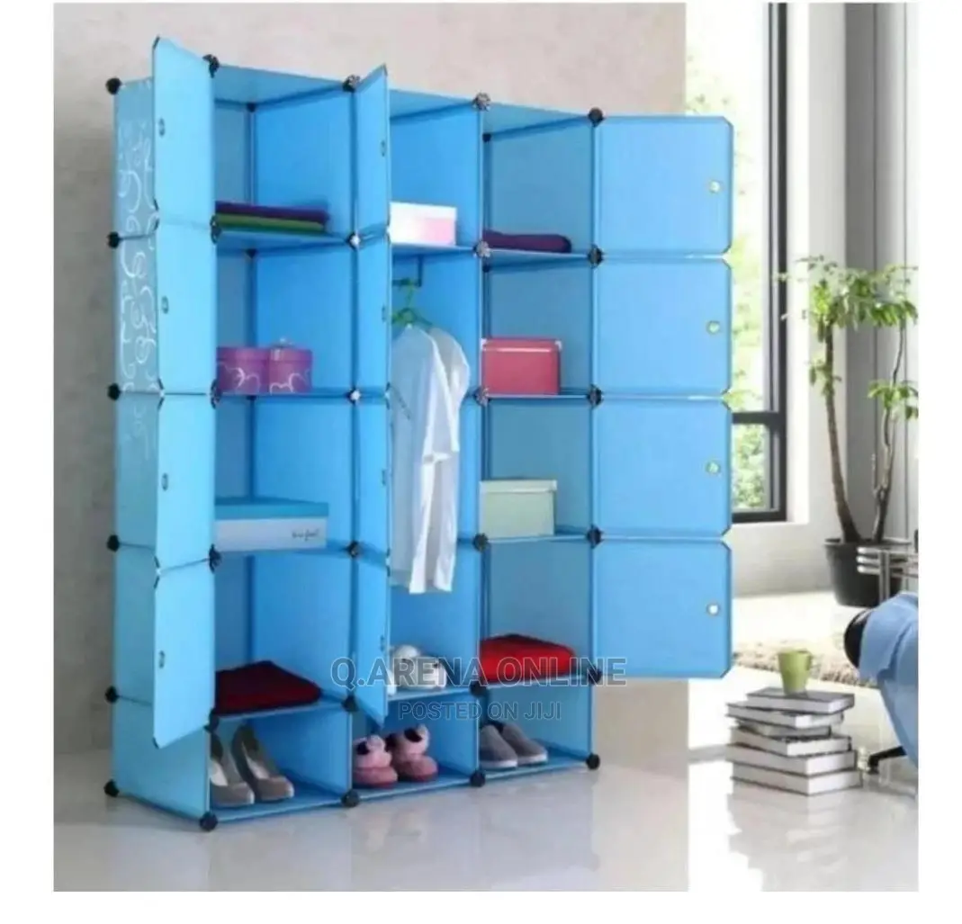3 Colomn Plastic Portable Wardrobe