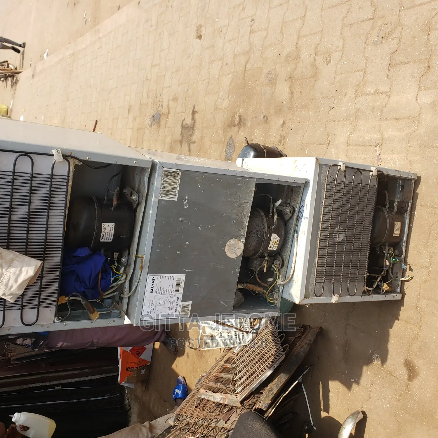 Fridge Mechanic / Technician 05