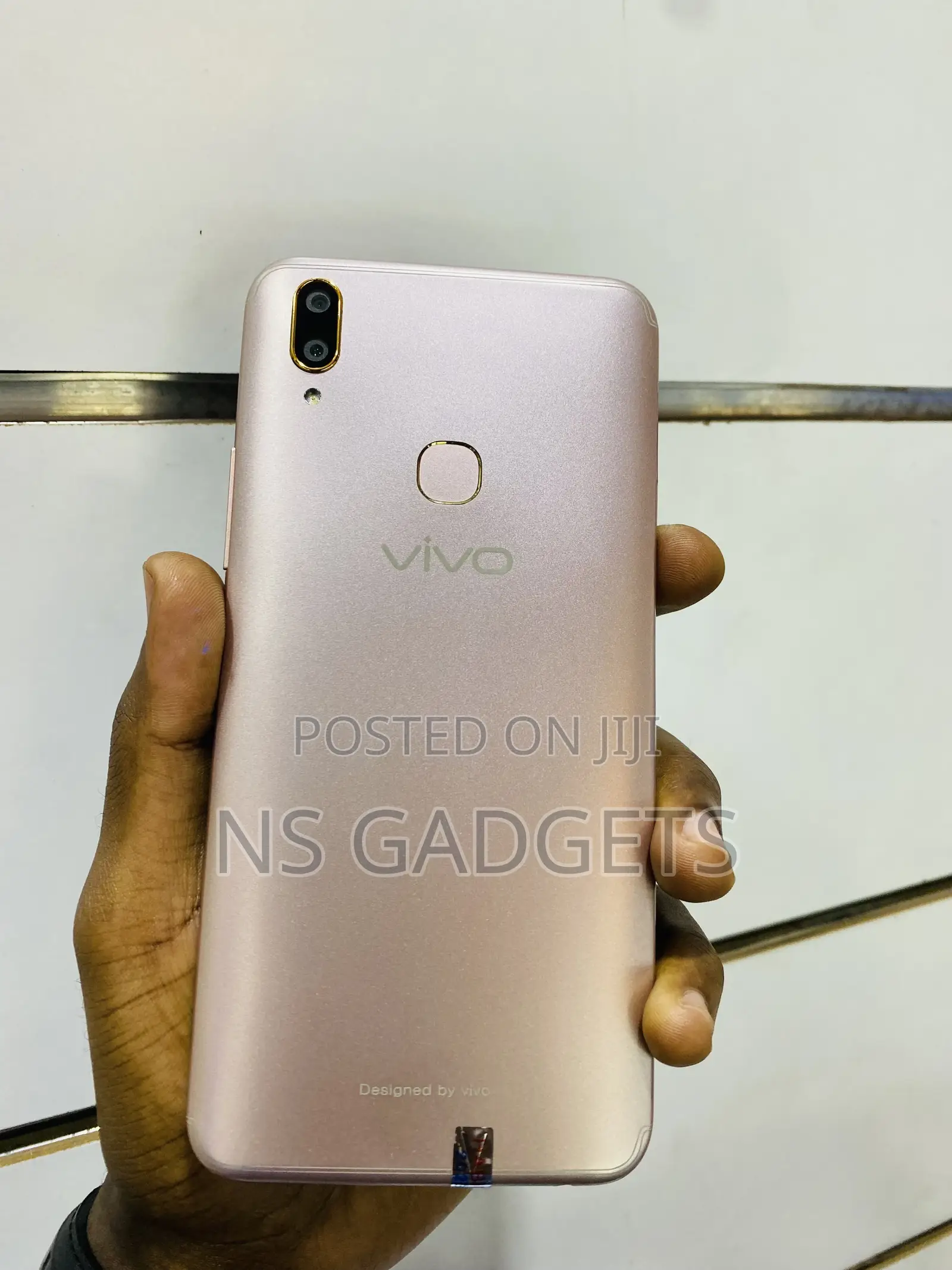 Vivo Y85 64 GB Gold