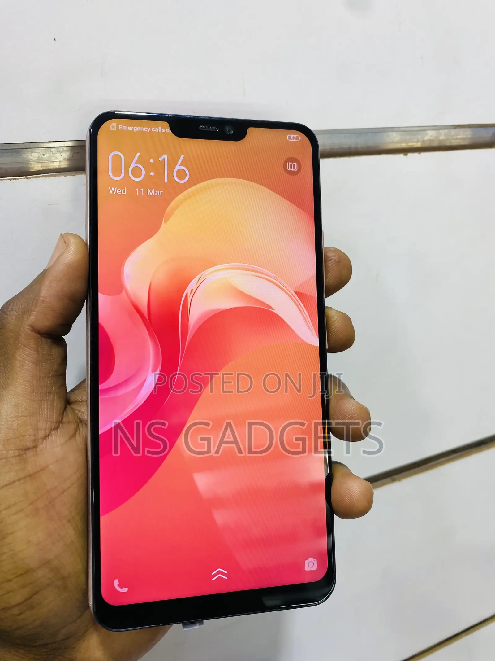 Vivo Y85 64 GB Gold