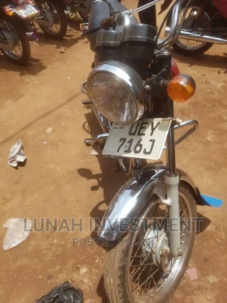 Bajaj Boxer 2022 Red