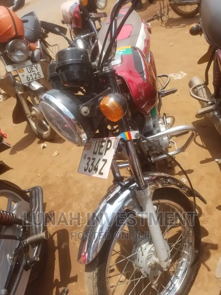 Bajaj Boxer 2022 Red