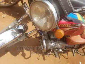 Bajaj Boxer 100 2021 Red