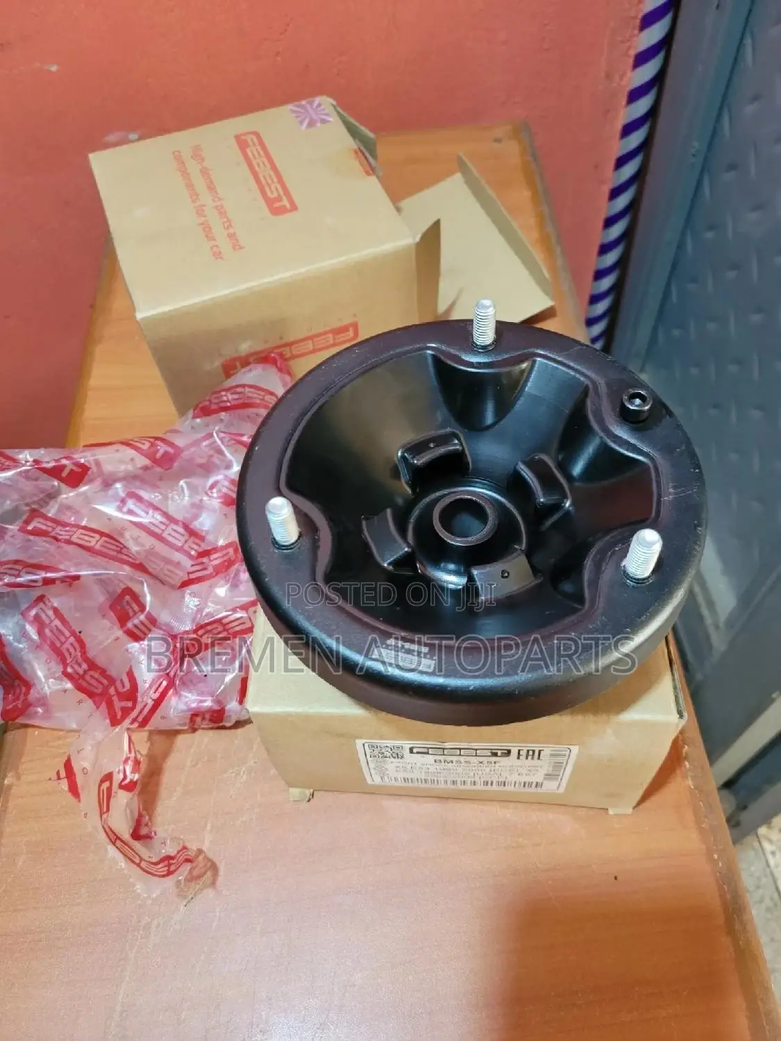 Shock Absorbers Strut Mounts BMW X5