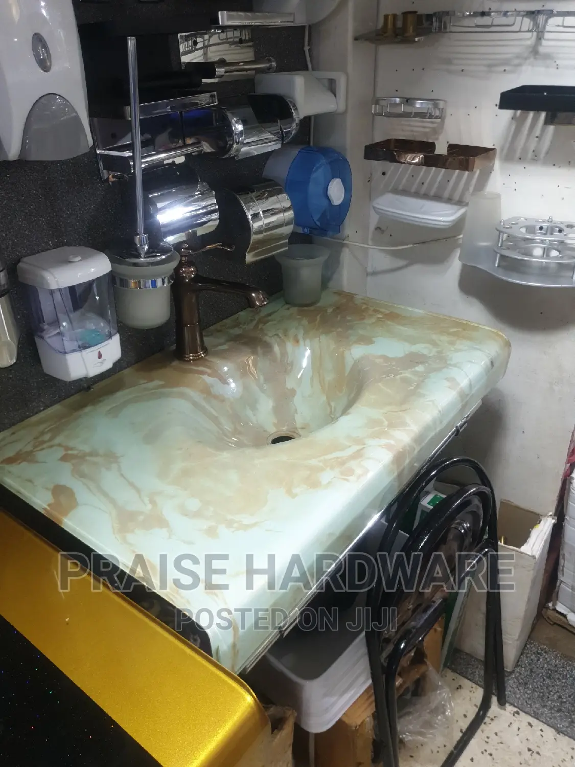 Mabble Glass Dinning Handwash Basin
