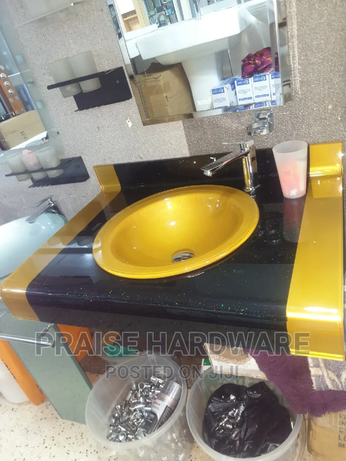 Mabble Glass Dinning Handwash Basin