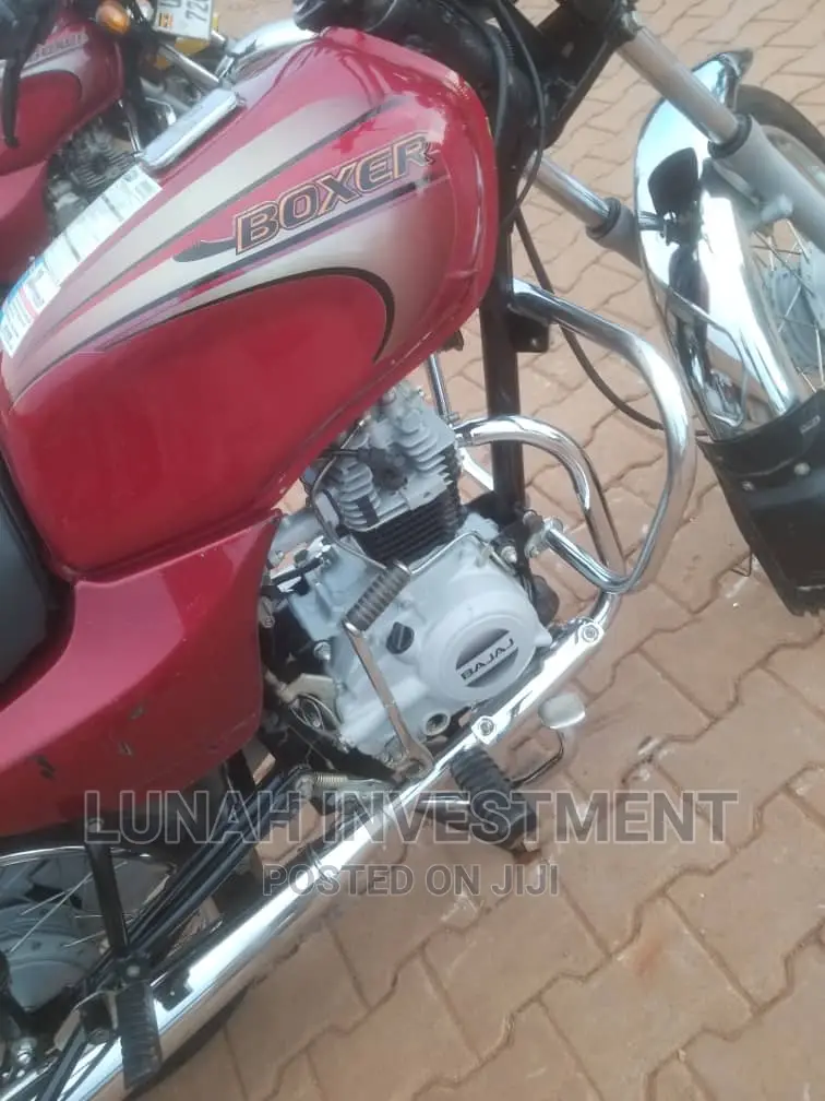 Bajaj Boxer 100 2023 Red