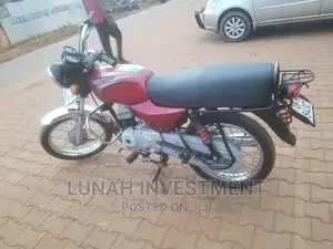 Bajaj Boxer 100 2023 Red