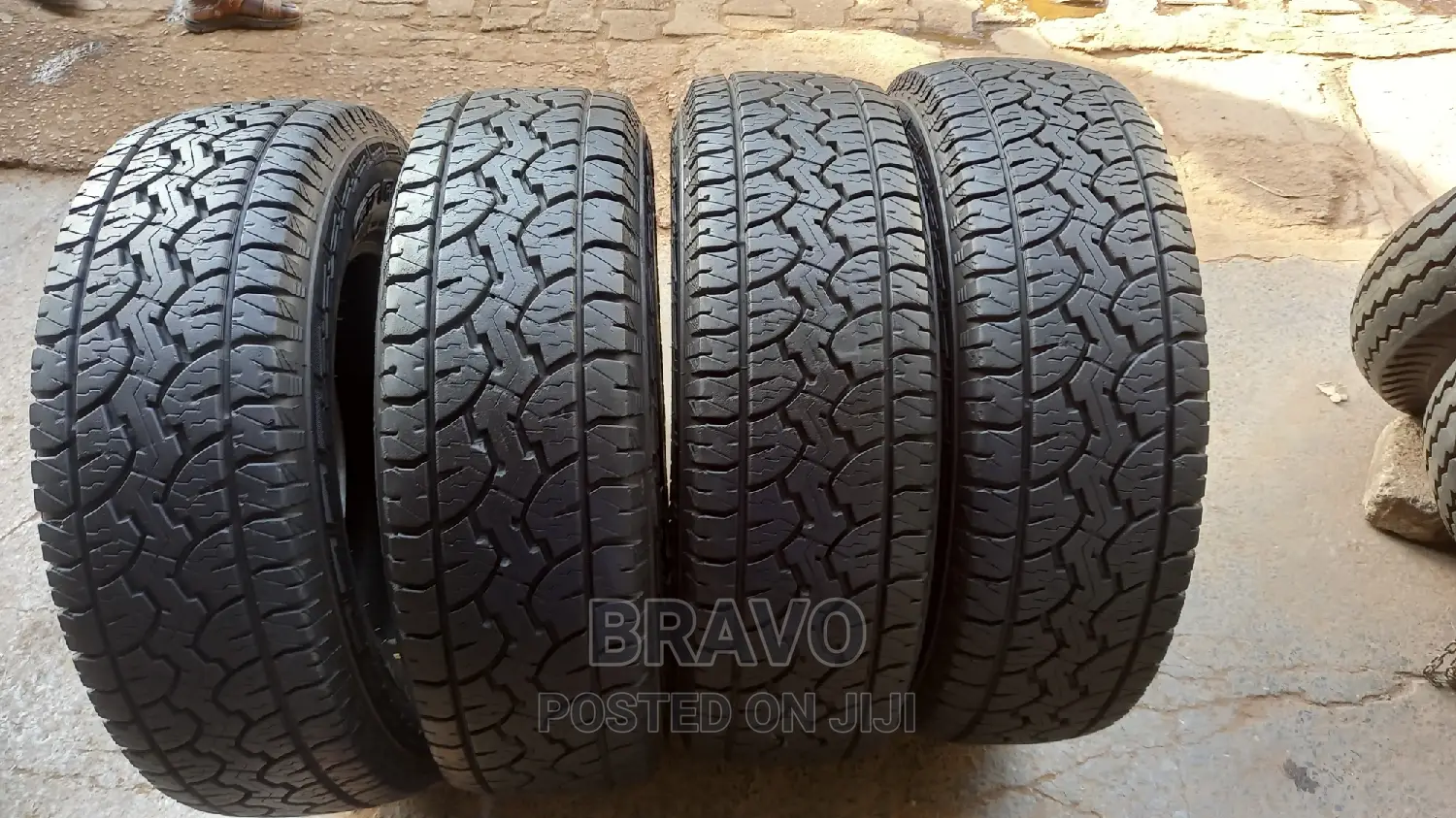 245/70r17 GT Adventure .