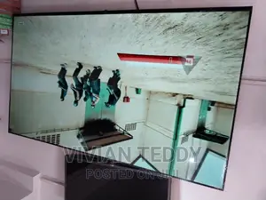 43" Led LG TV Flat Screen Superslim