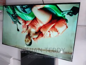 43" Led LG TV Flat Screen Superslim