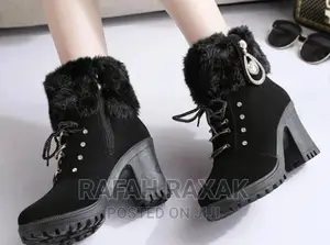 Ladies Black Classic Fashion Boots