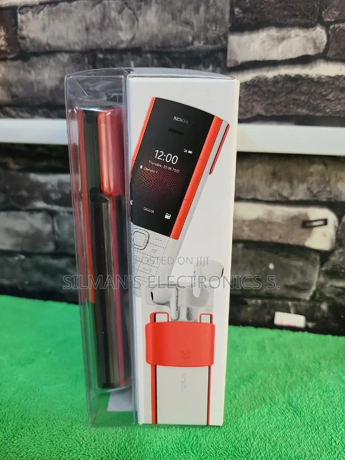 New Nokia 5710 XpressAudio Black