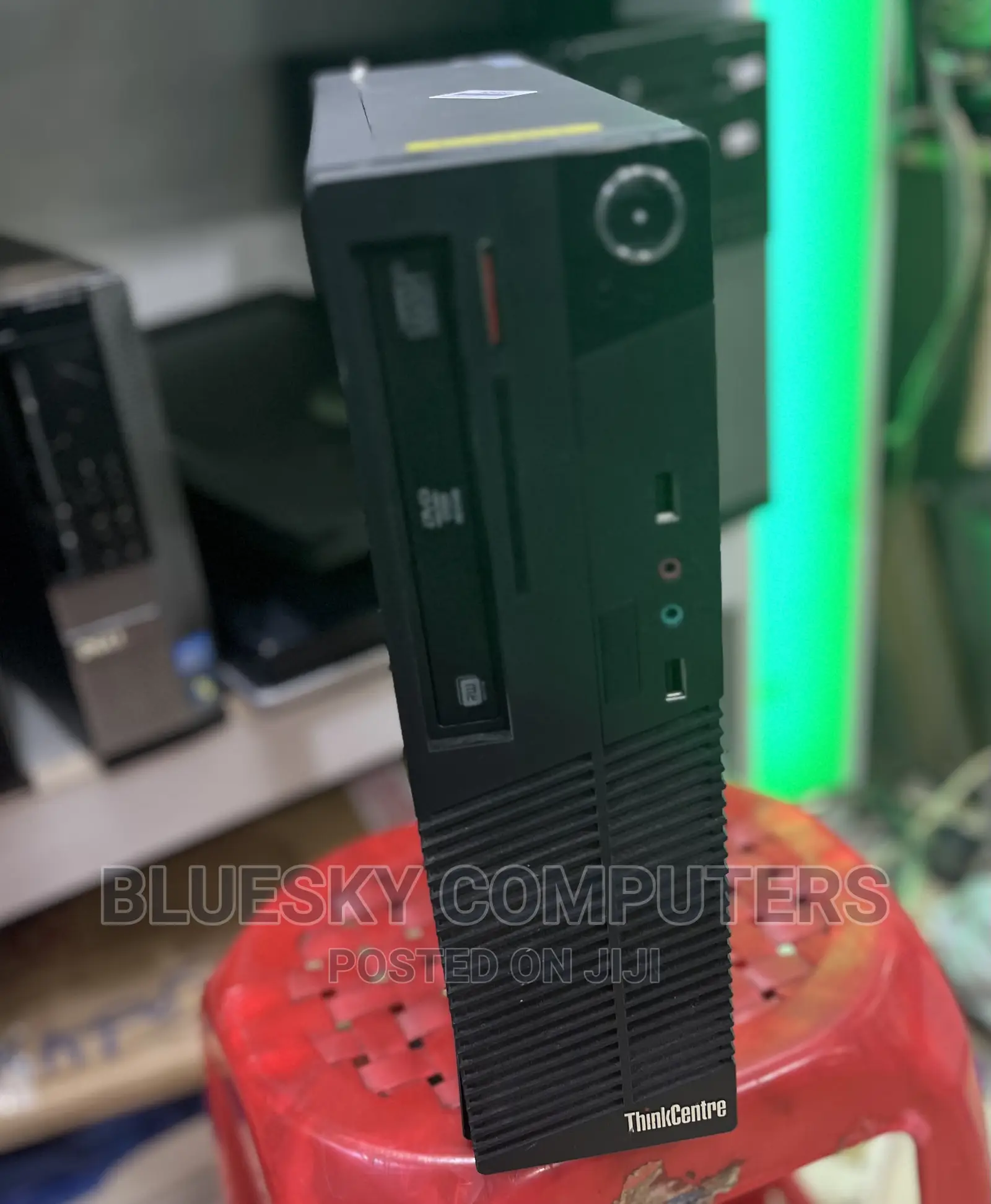 Desktop Computer Lenovo 4GB Intel Core I5 HDD 500GB