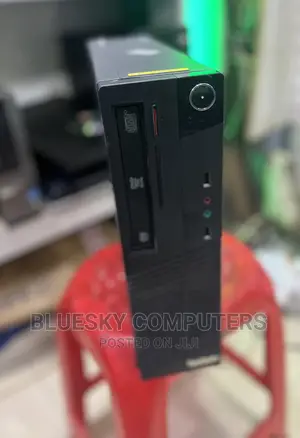Desktop Computer Lenovo 4GB Intel Core I5 HDD 500GB