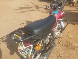TVS HLX 125 2019 Red