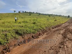 50 by 100ft Plot for Sale, Kakiri Gobero Town