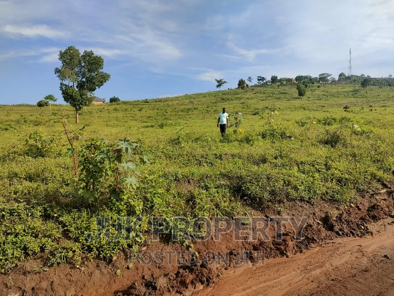50 by 100ft Plot for Sale, Kakiri Gobero Town